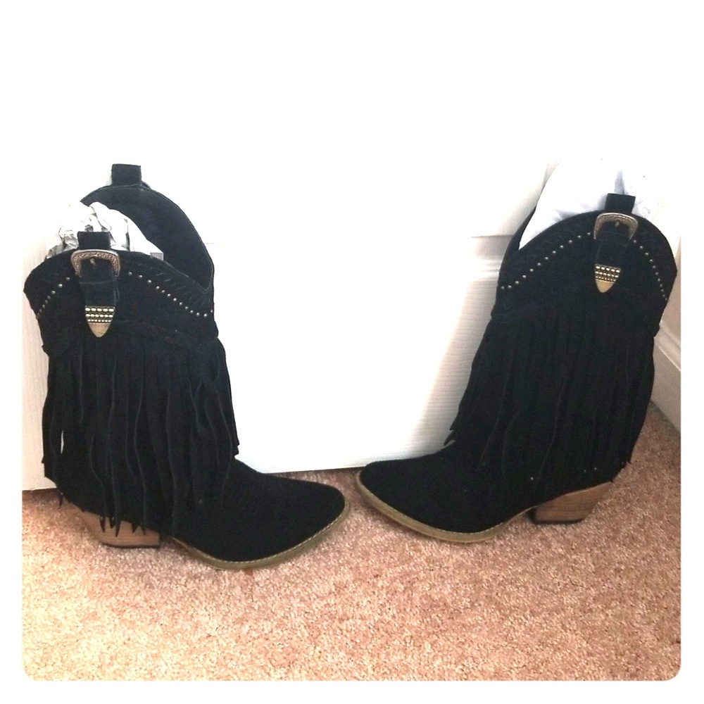Black Cowboy Boots